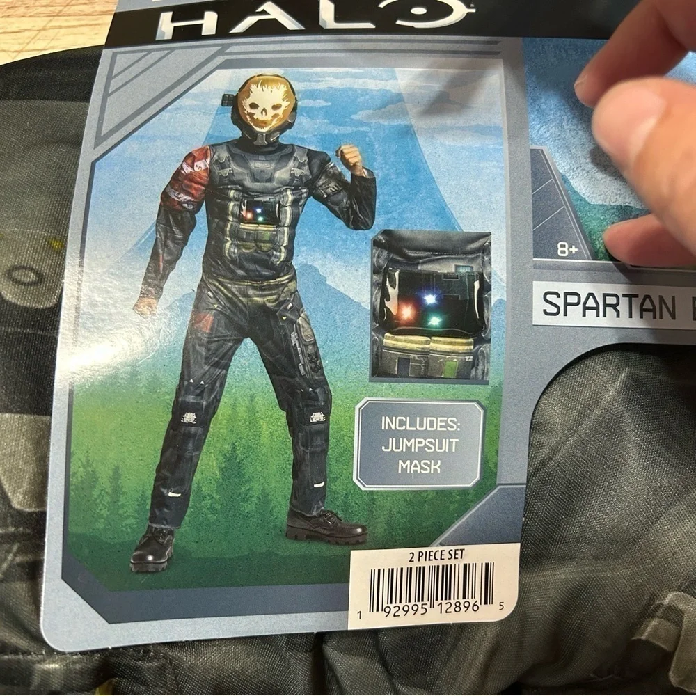 Halo Spartan Emile Costume NEW Lights Up Medium 8-10 Kids Halloween Green